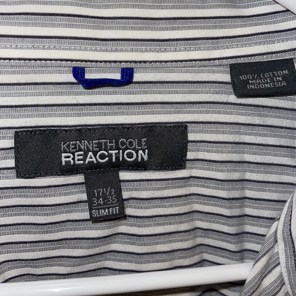 Mens button down - Picture 2 of 2